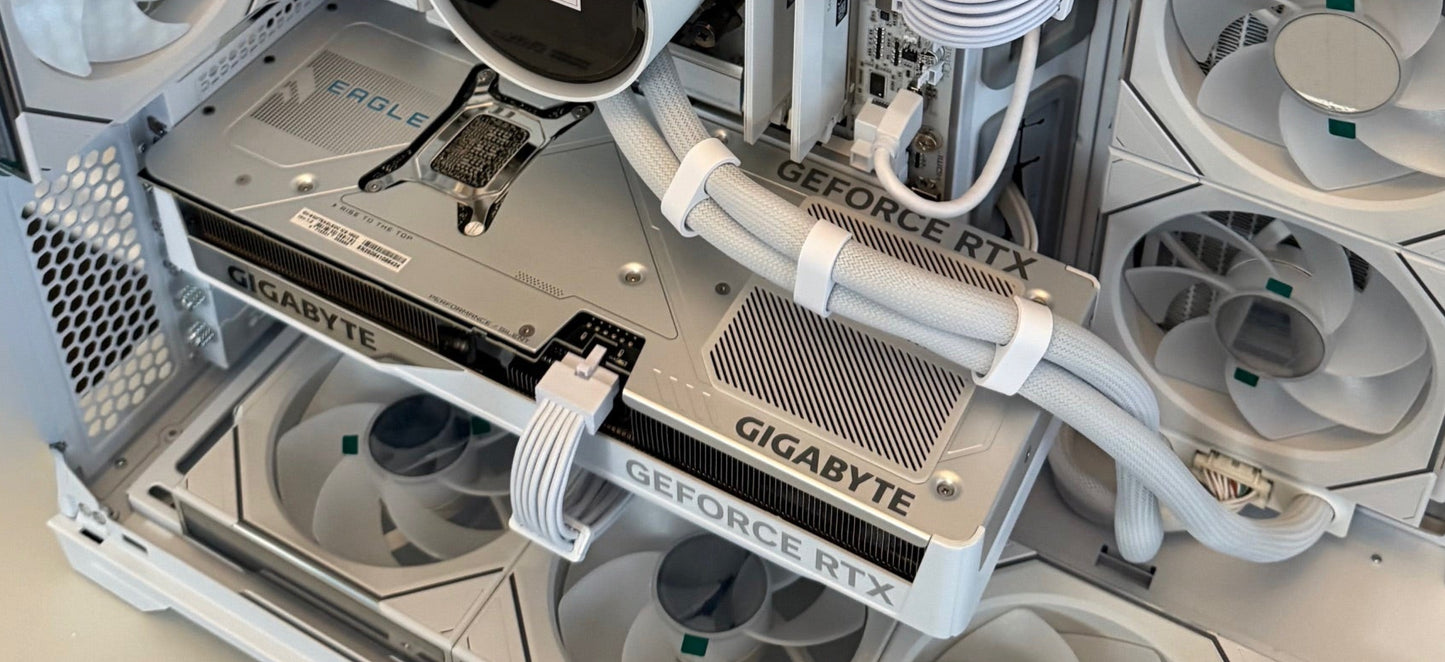 5070 Ti Eagle Ice OC SFF in Lt Gray